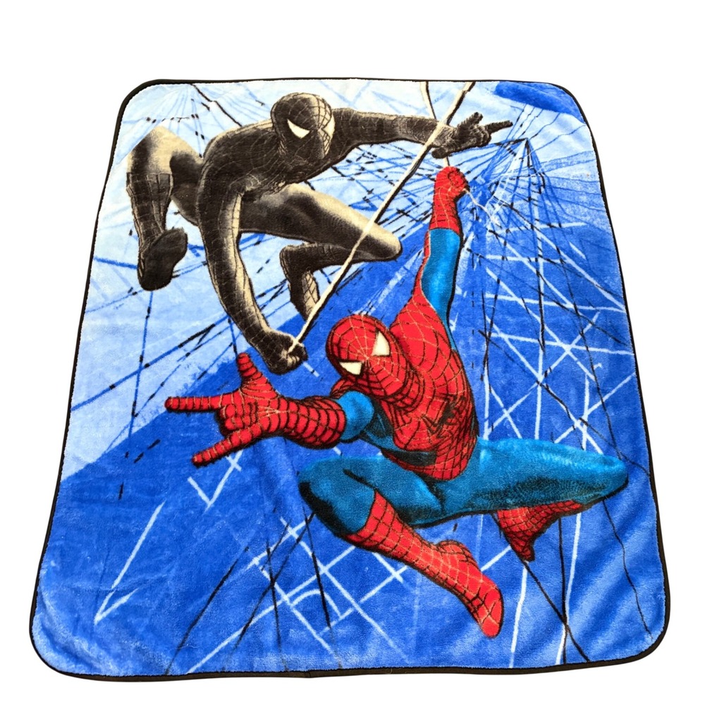 VTG 2007 Spider-Man 3 Movie Fleece Throw Blanket Dual Red & Black Symbiote Suit